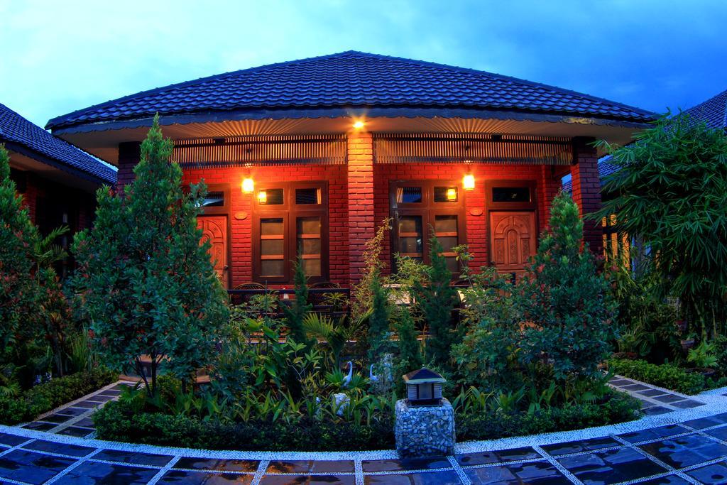 Hotel Brilliant Nyaung Shwe Ngoại thất bức ảnh