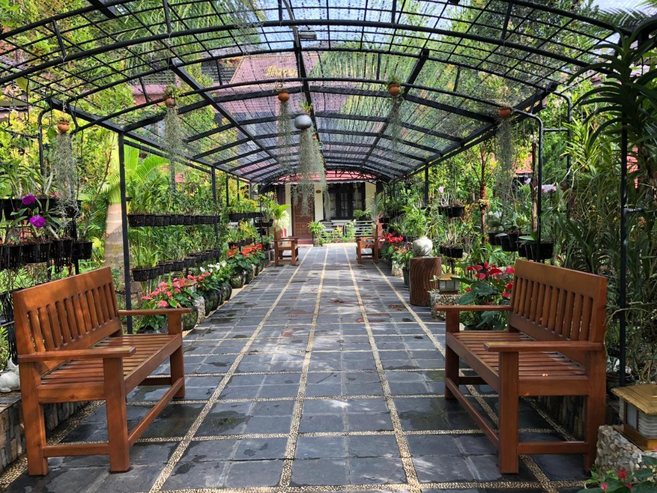 Hotel Brilliant Nyaung Shwe Ngoại thất bức ảnh