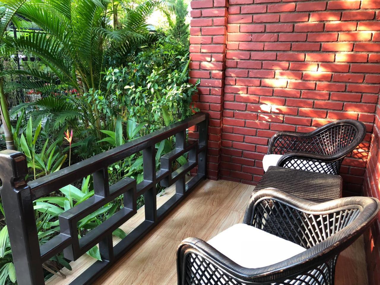 Hotel Brilliant Nyaung Shwe Ngoại thất bức ảnh